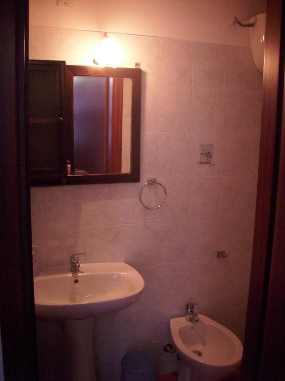 Double Room with Private Bathroom,402752187:JPEG