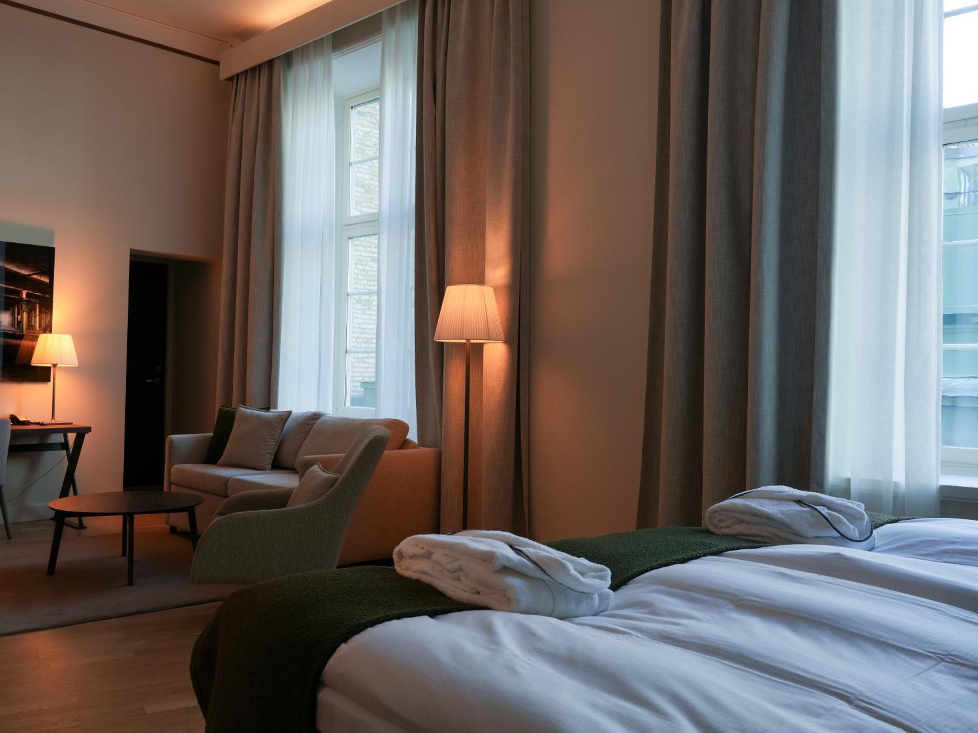 Deluxe Twin Room