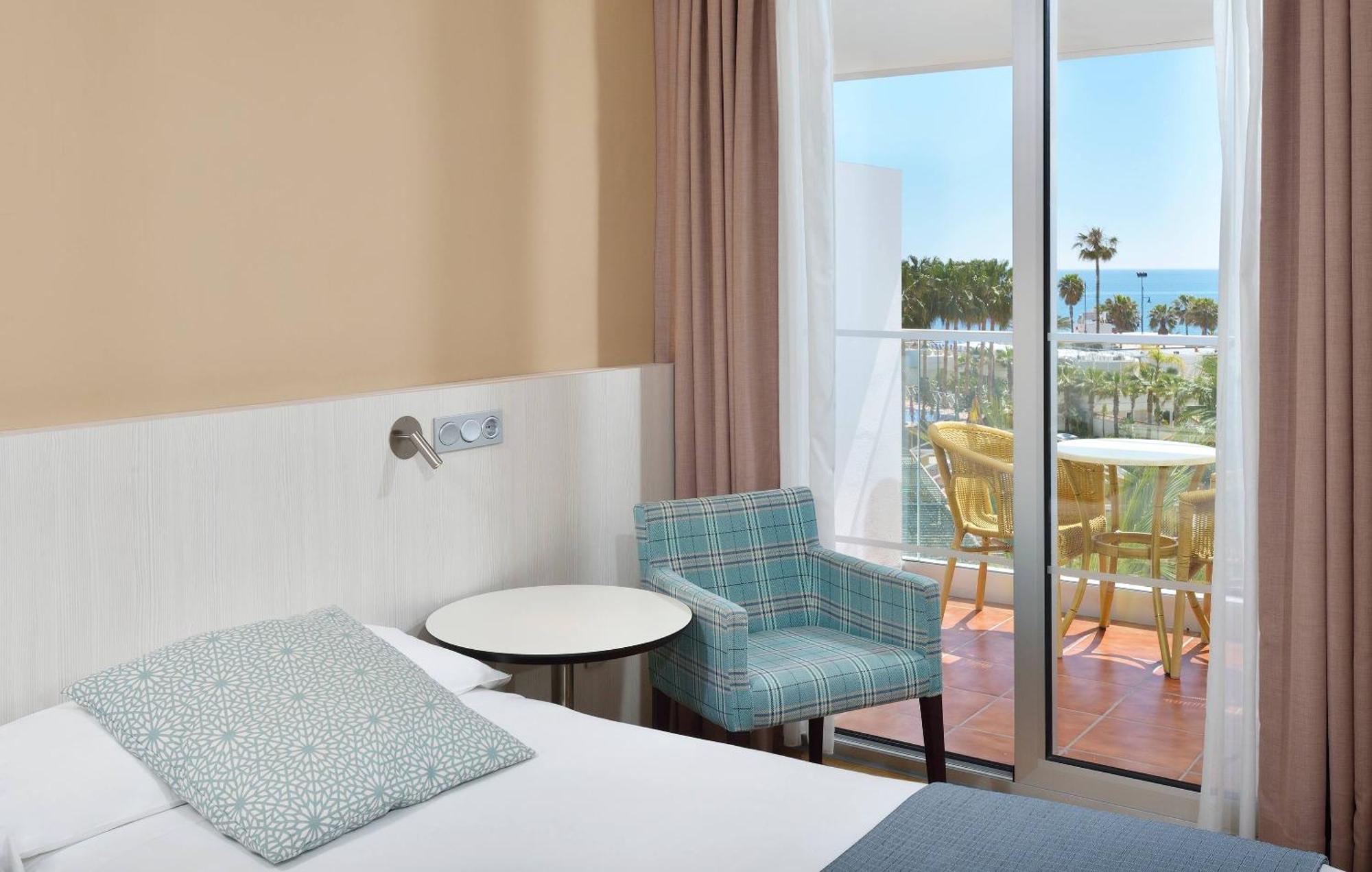 Sol Room Pool View