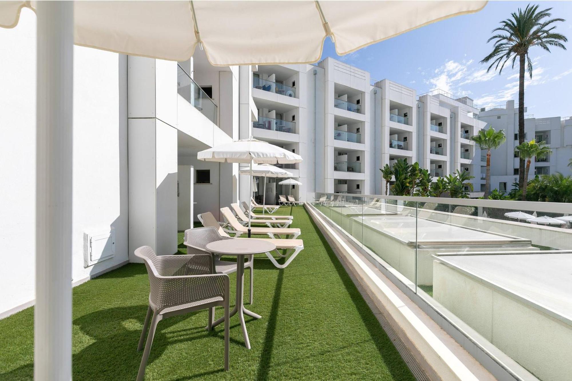 Superior Room Solarium