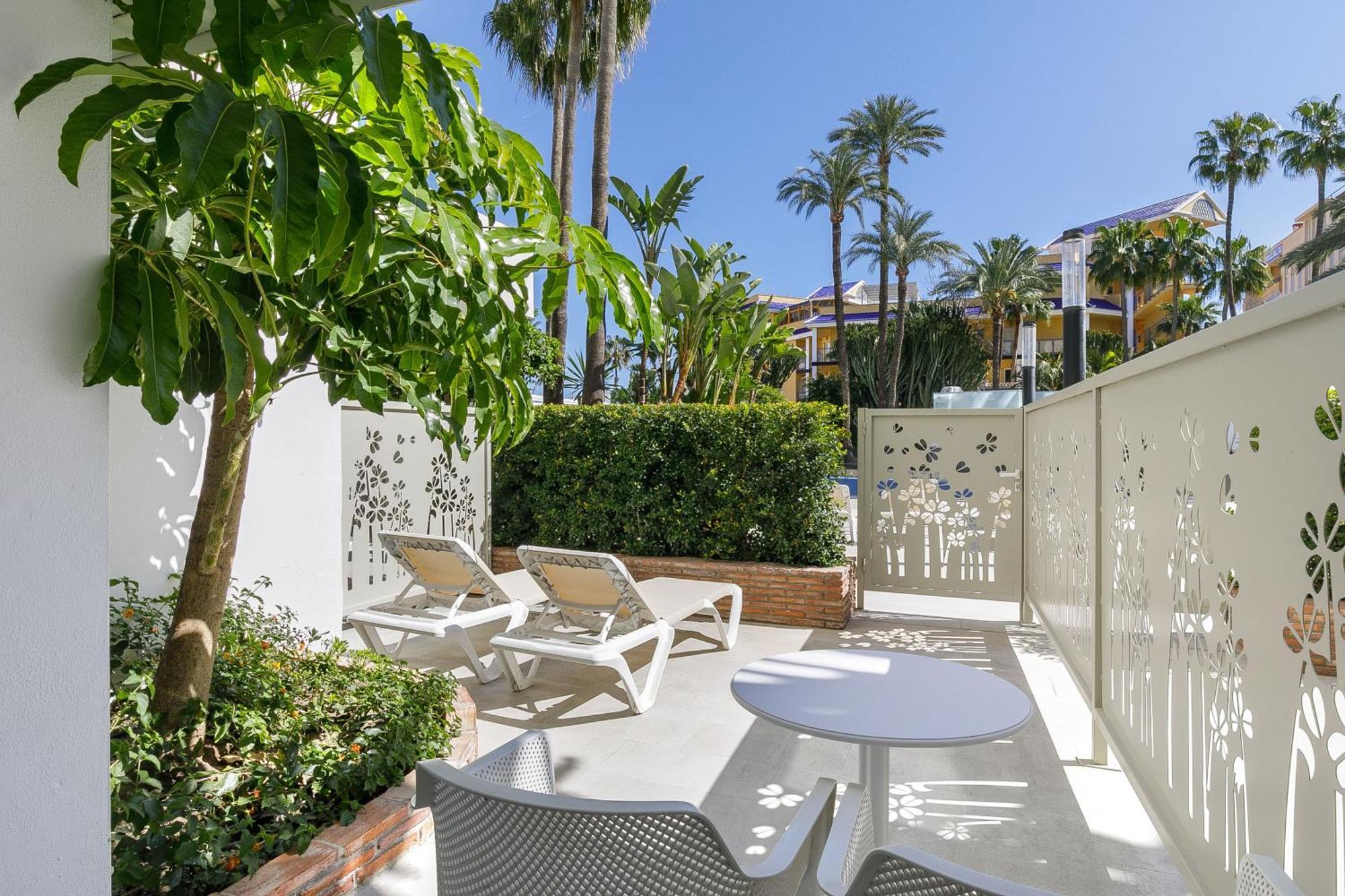Superior Room Pool Access