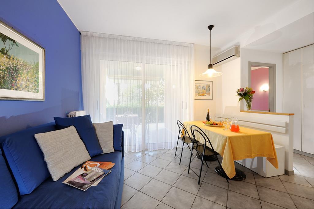 One-Bedroom Apartment,204825817:JPEG