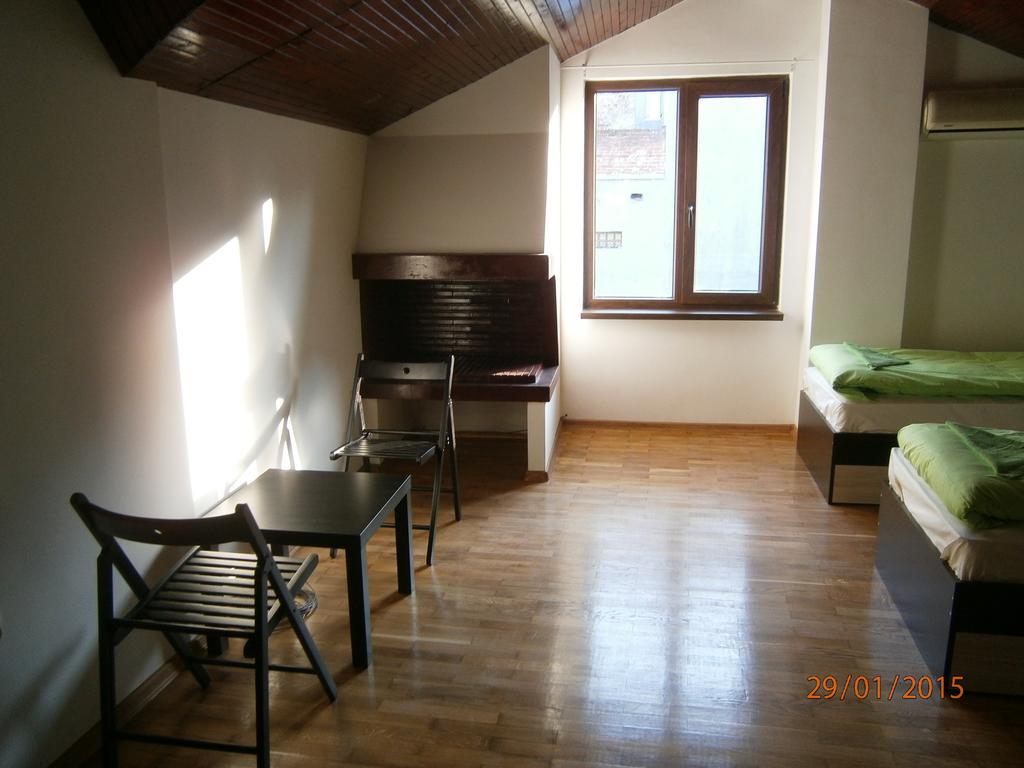 Cama en habitación compartida mixta de 6 camas