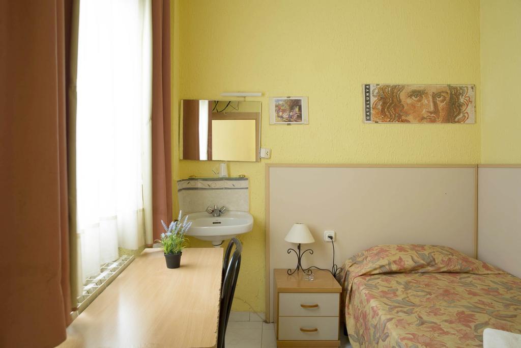 Habitación Individual con baño compartido