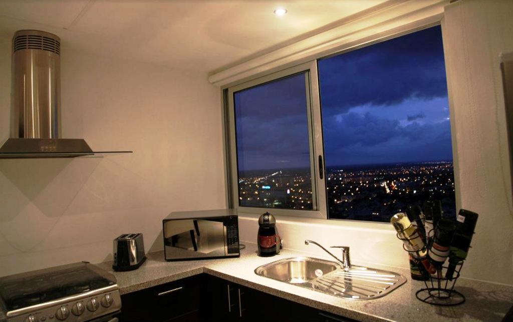 Two-Bedroom Suite Sea View