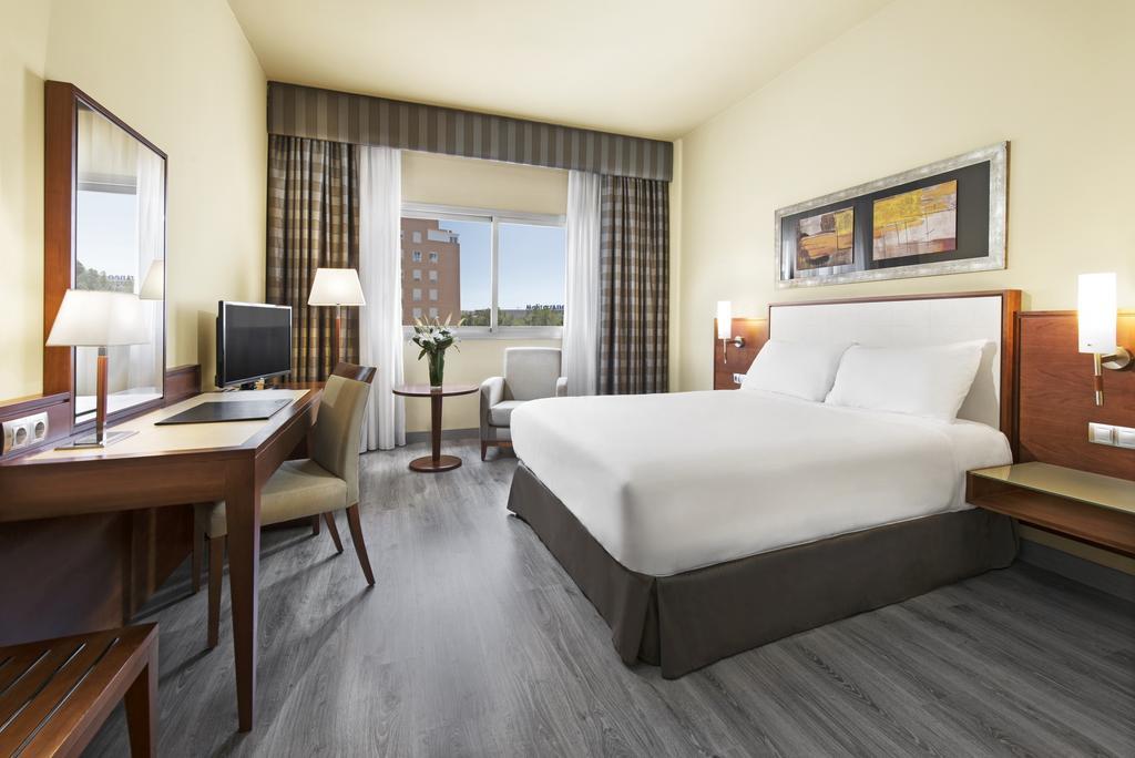 Double Room (1 - 2 Adults)