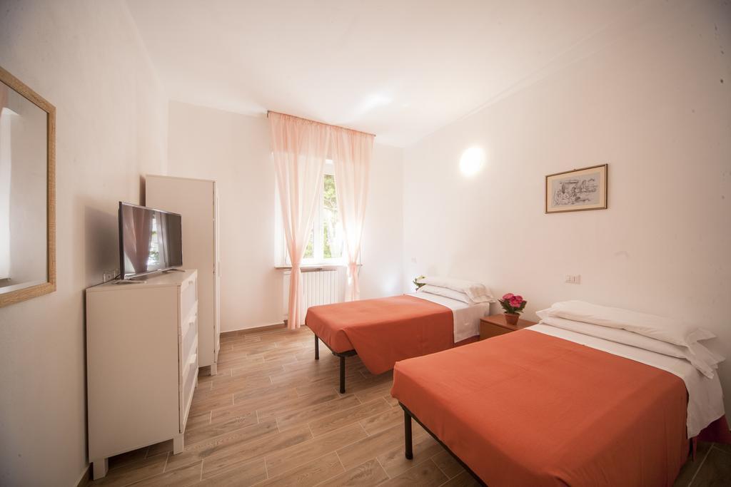 Single Room,1274570011:JPEG
