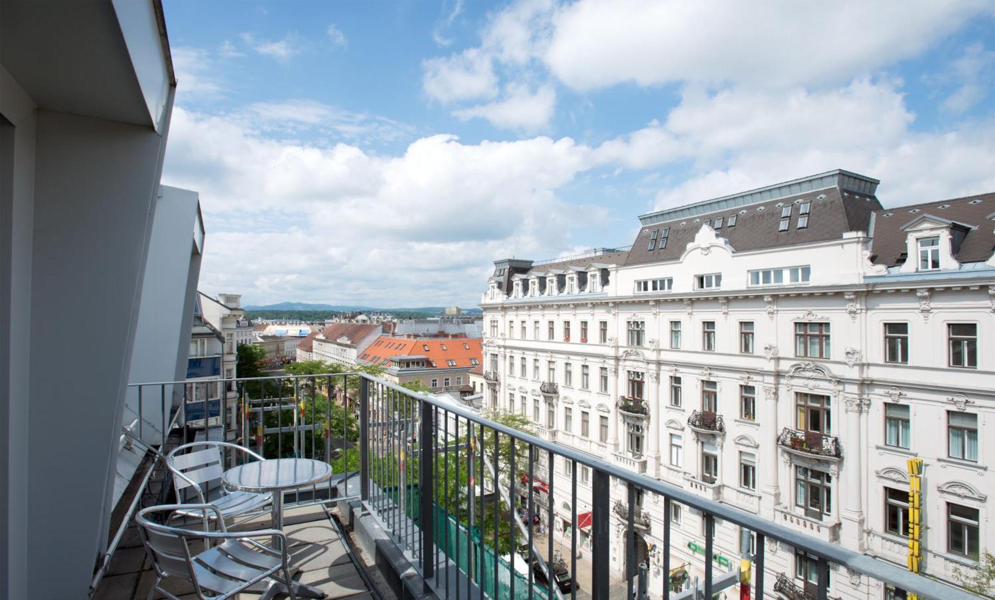 Apartment mit Balkon - Oberste Etage