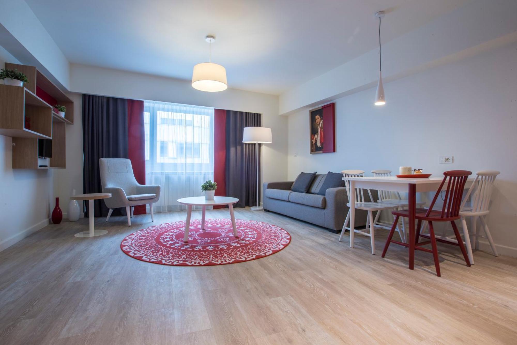 Apartamento Estúdio com Varanda