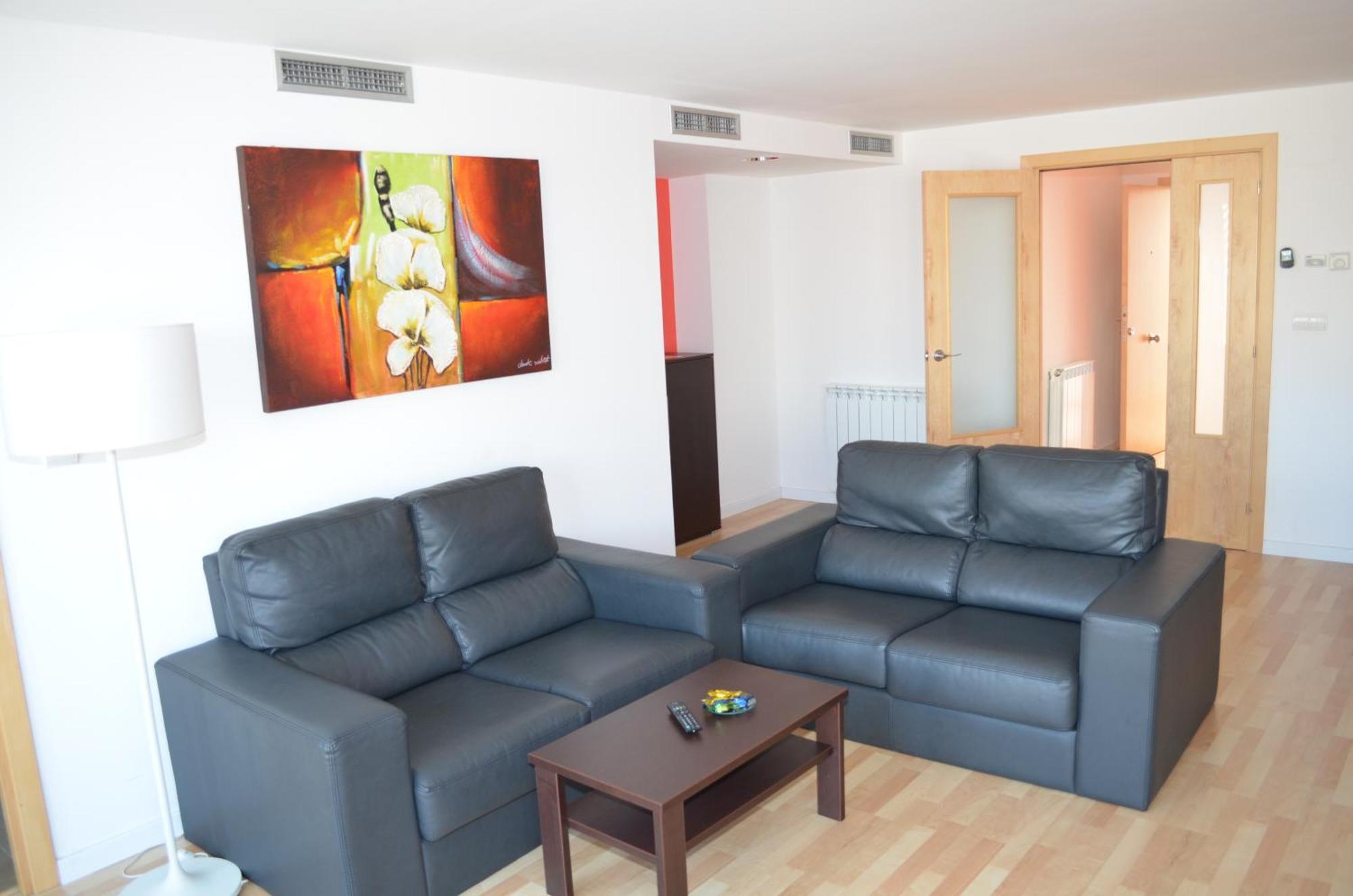 Four-Bedroom Apartment Terrace