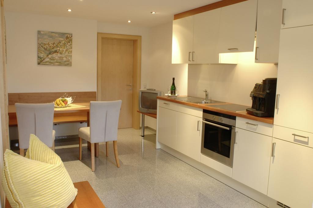 Two-Bedroom Apartment,402326973:JPEG