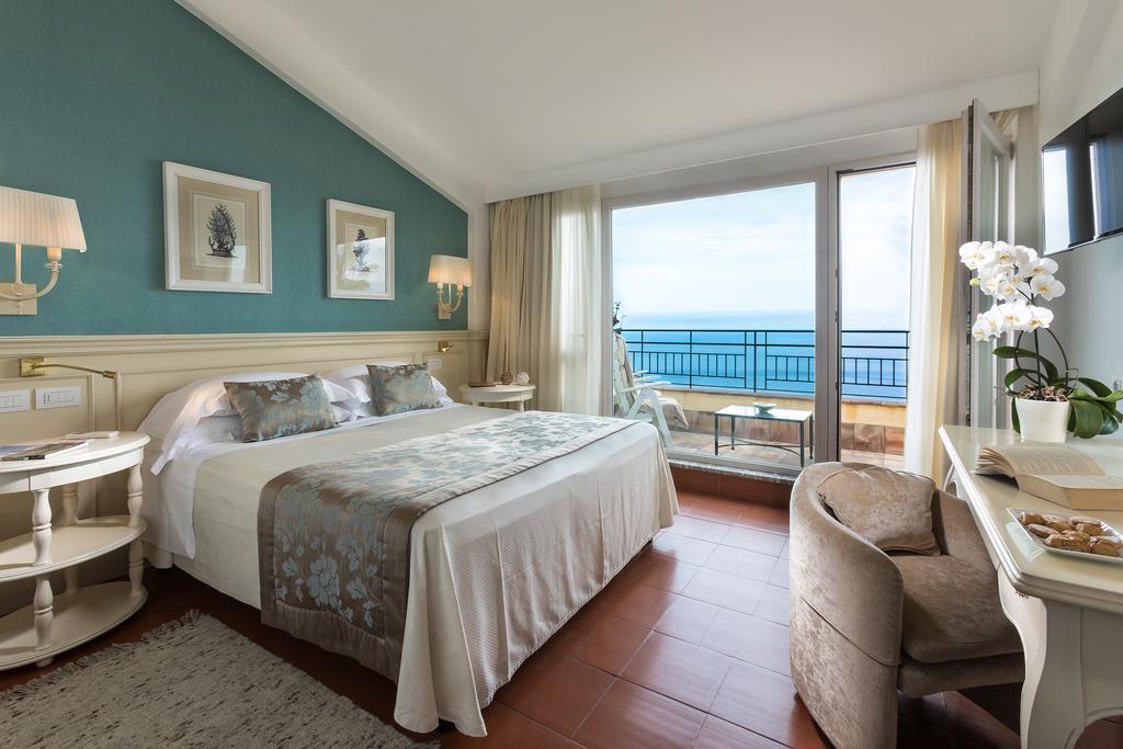 Habitación Doble con balcón y vistas al mar - 1 o 2 camas
