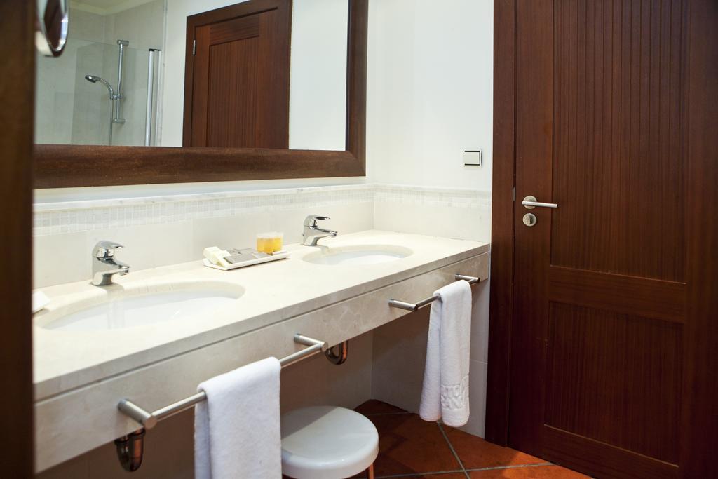 Quarto Twin com Vista Mar