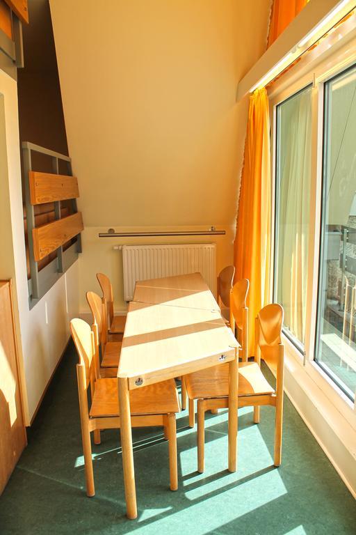 6-Bed Room with Shared Bathroom,1620200496:JPEG