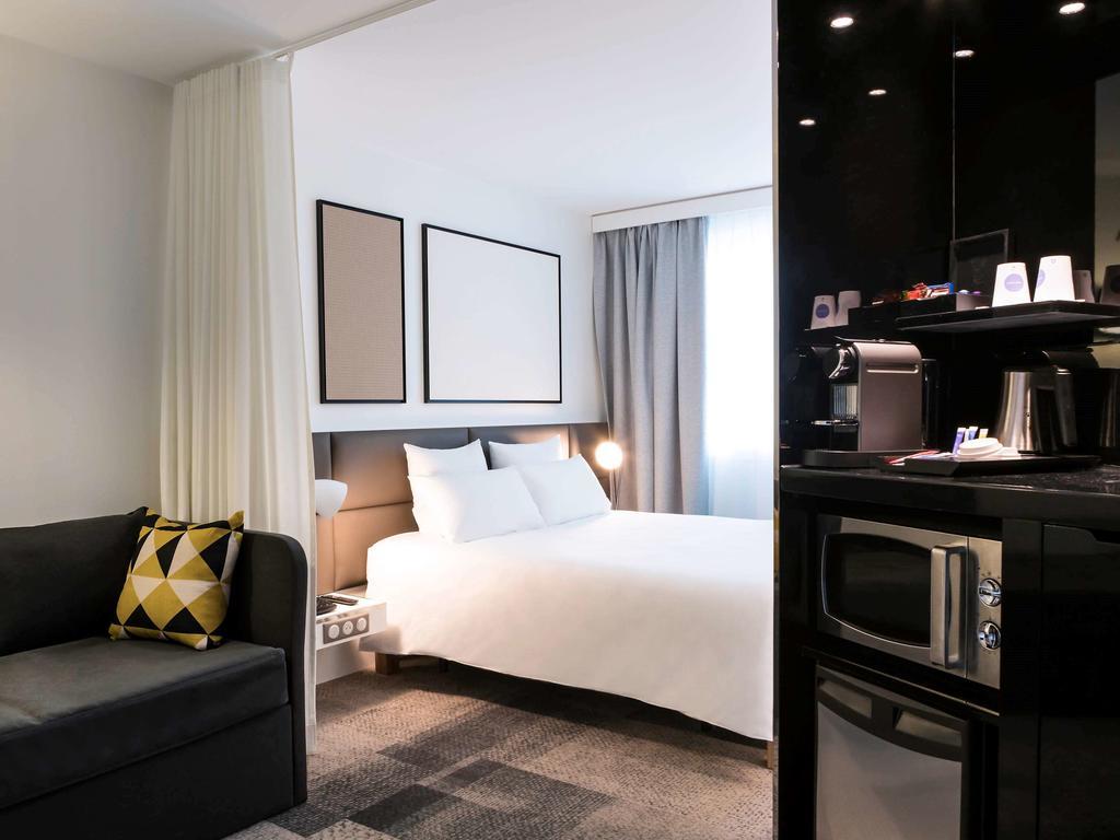 Executive Suite with Double Bed and Sofa Bed,1554002893:JPEG
