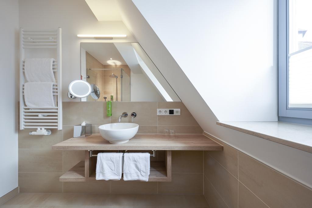 Double Room - Attic,464161794:JPEG