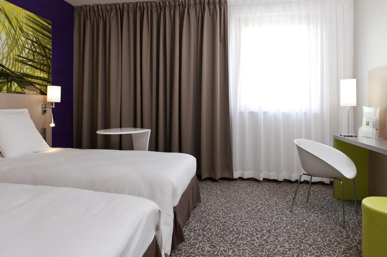 Standard Twin Room,506907807:JPEG
