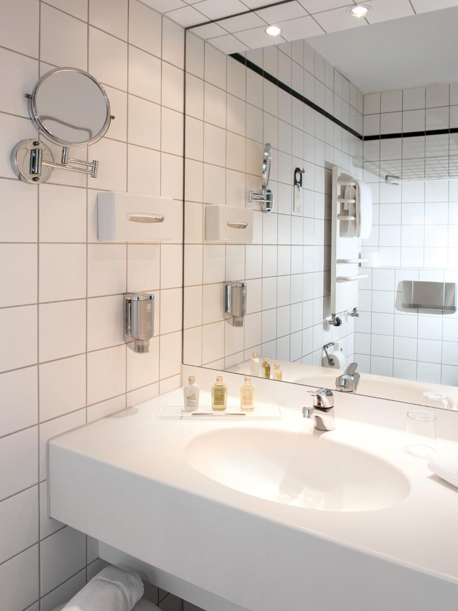 Standard Double or Twin Room,1538698171:JPEG