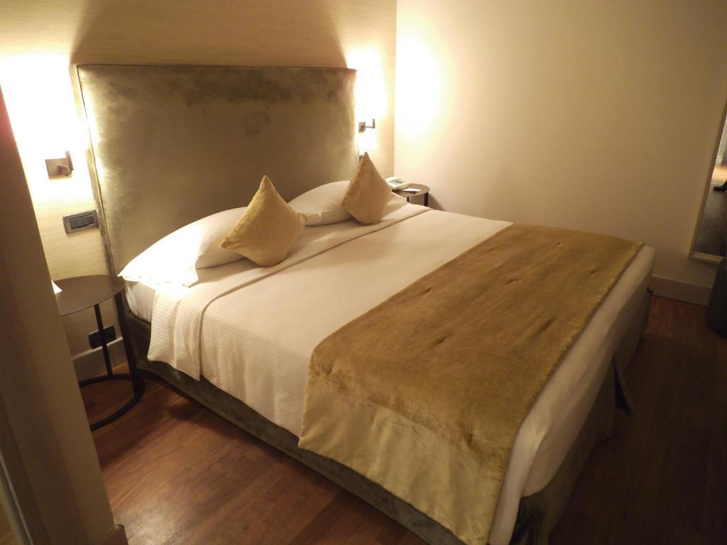 Double or Twin Room,52279007:JPEG