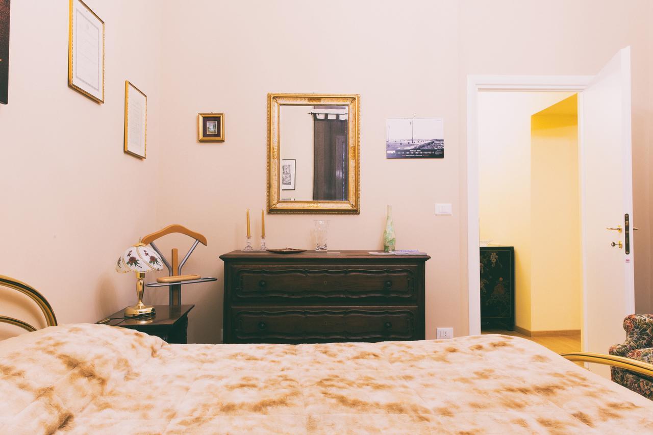 Double Room Private External Bathroom