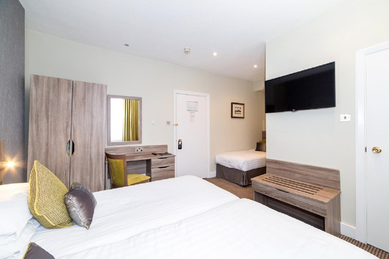 Triple Room,769938106:JPEG