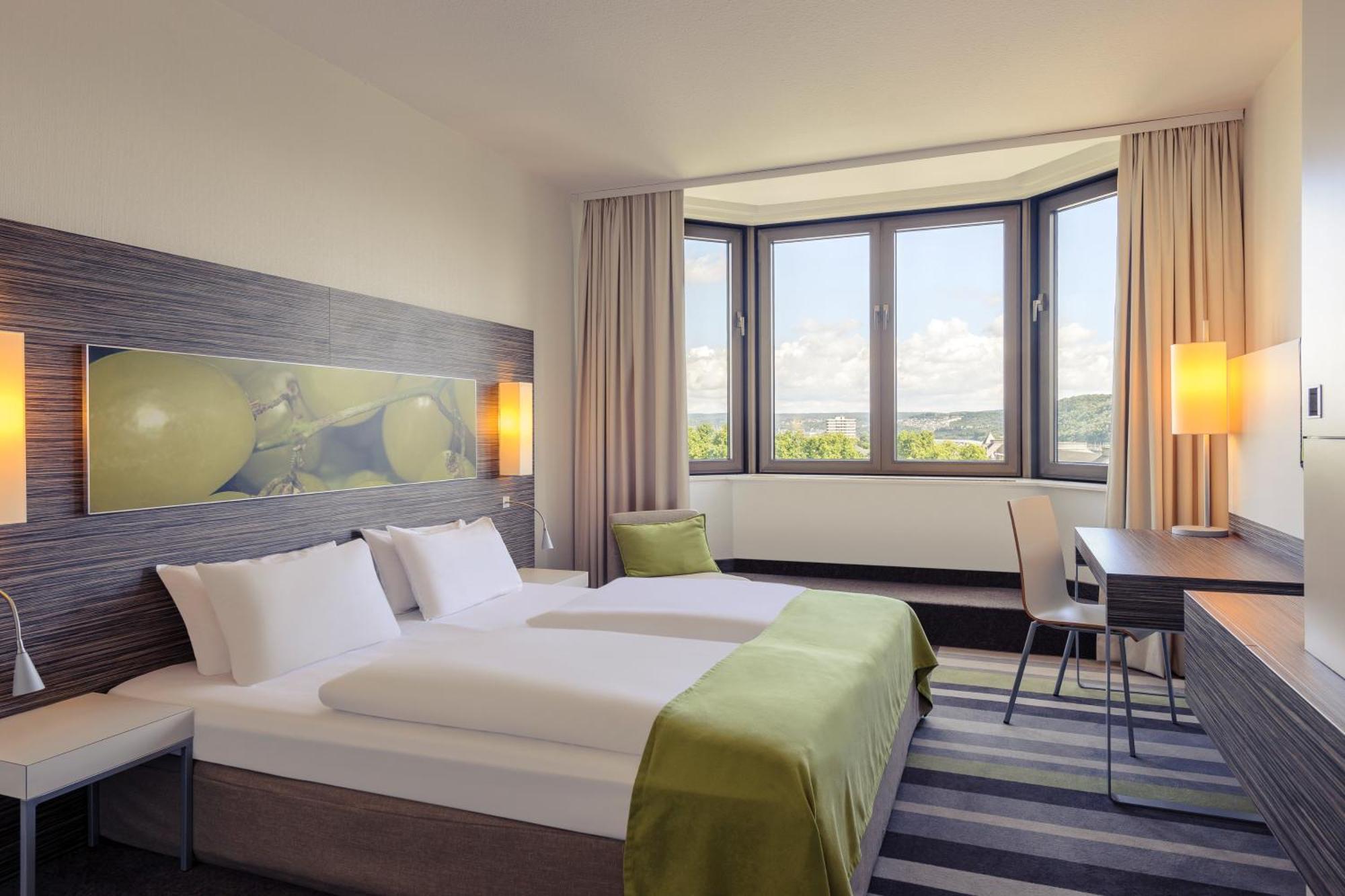 Standard Twin Room River View