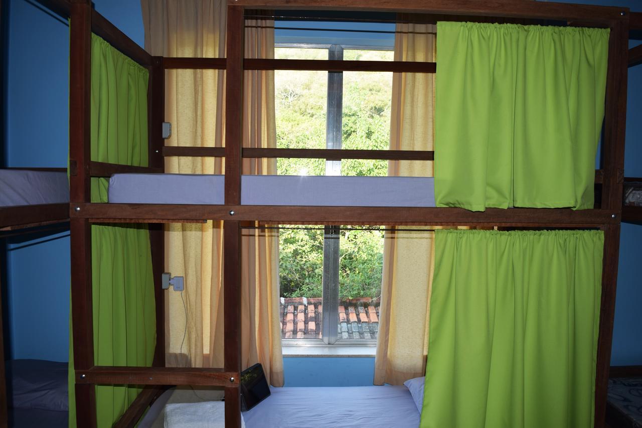 Cama em Dormitório Misto com 6 Camas