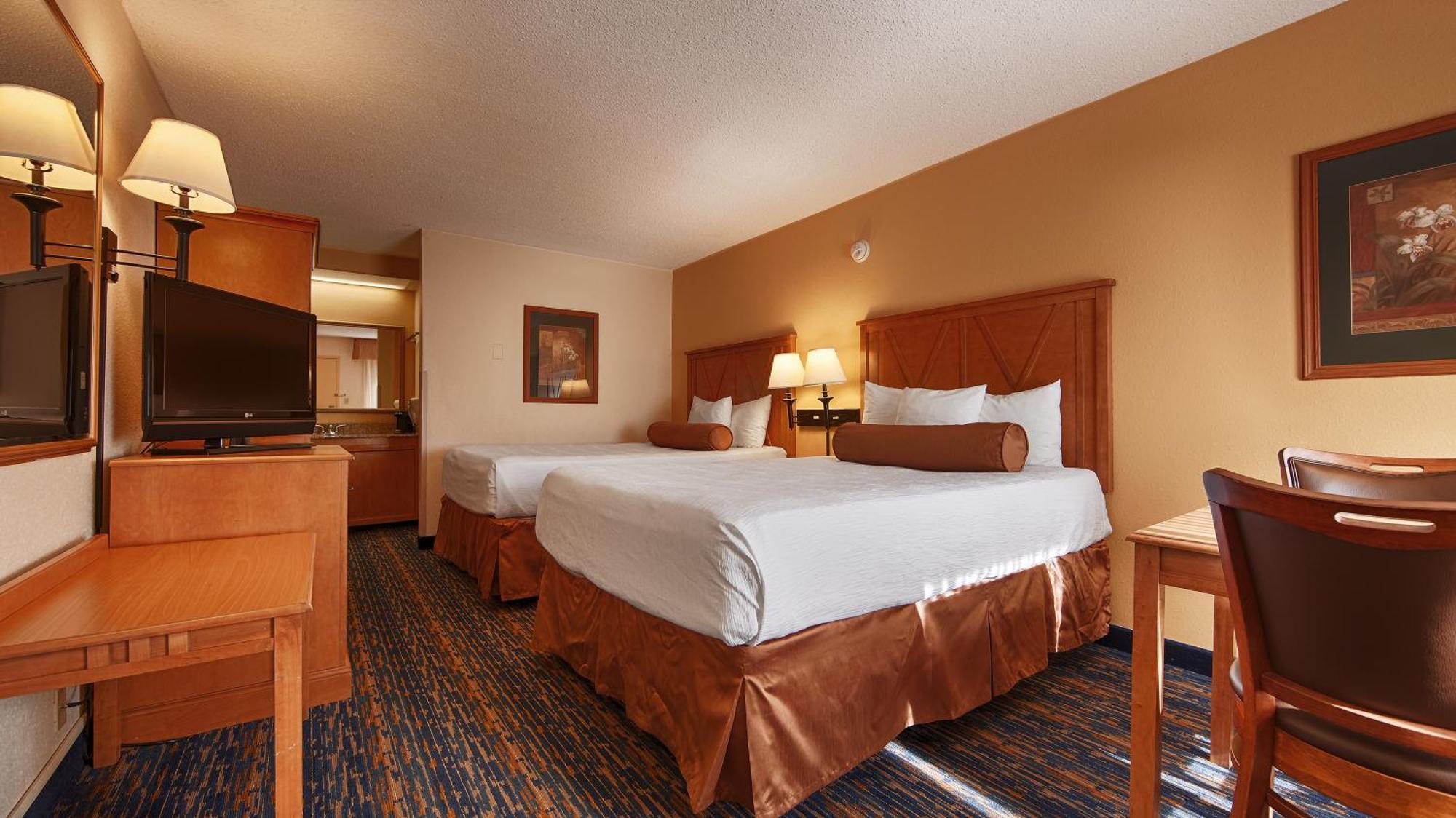 Room with Two Double Beds - Non-Smoking