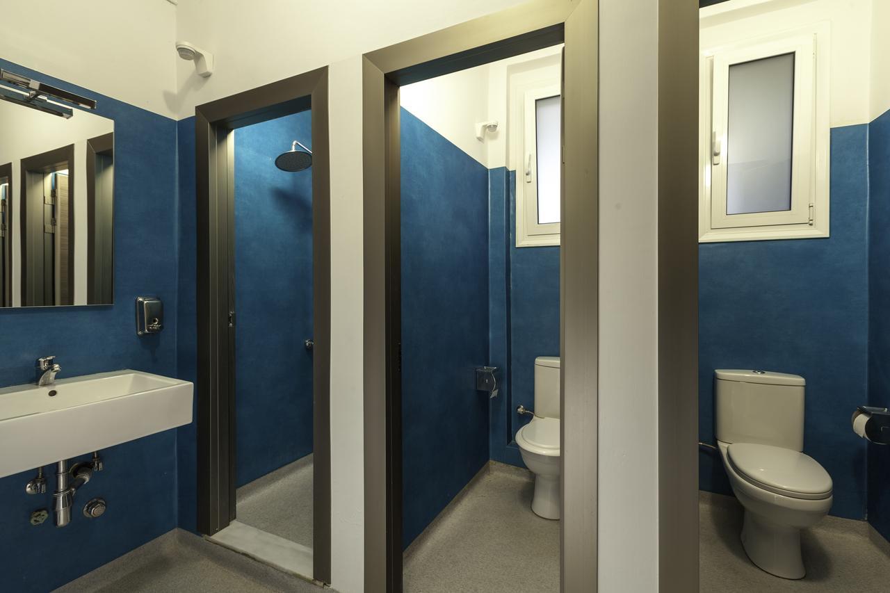 Single Room with Shared Bathroom