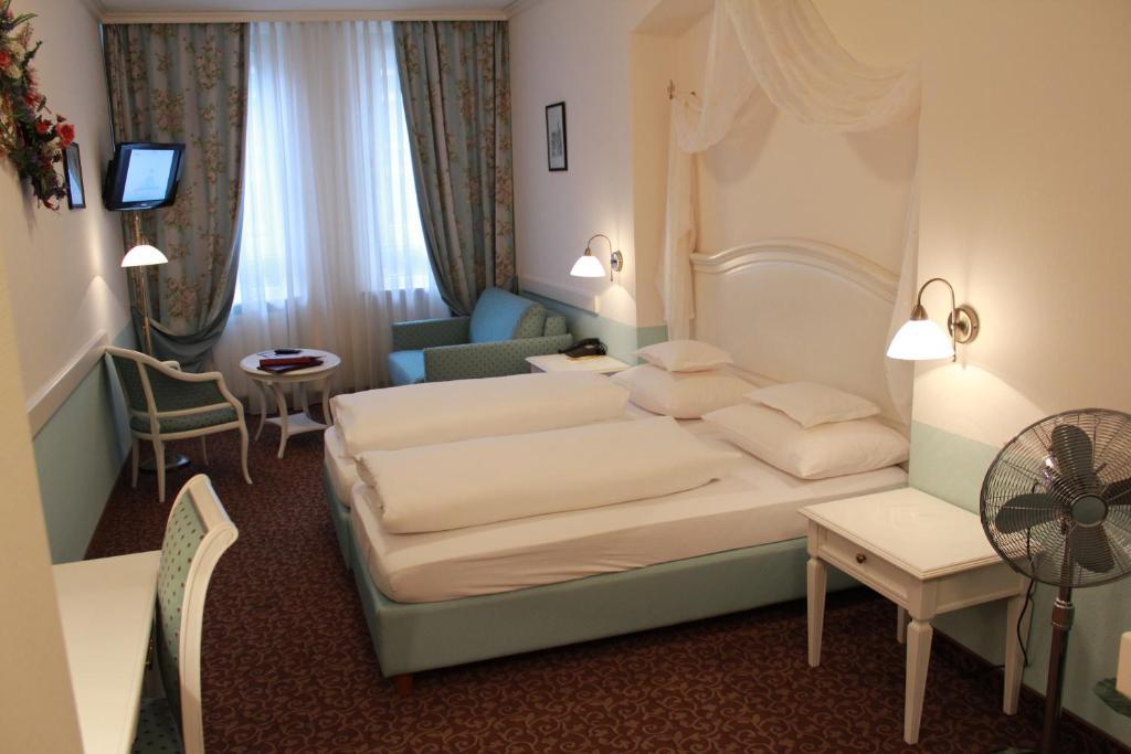 Doppelzimmer mit Zustellbett