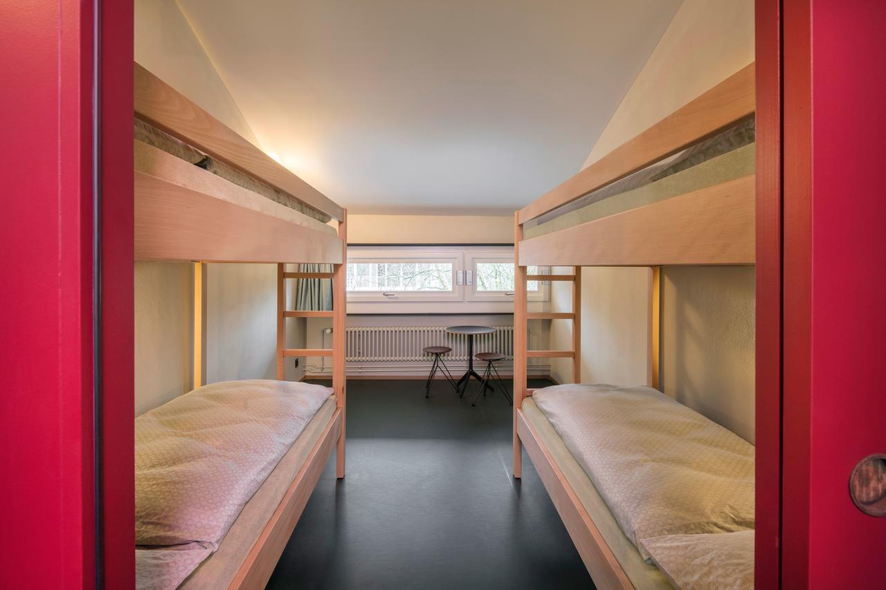 Vierpersoonskamer met Gedeelde Badkamer