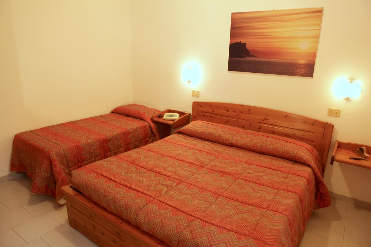 Triple Room with Balcony,642929619:JPEG