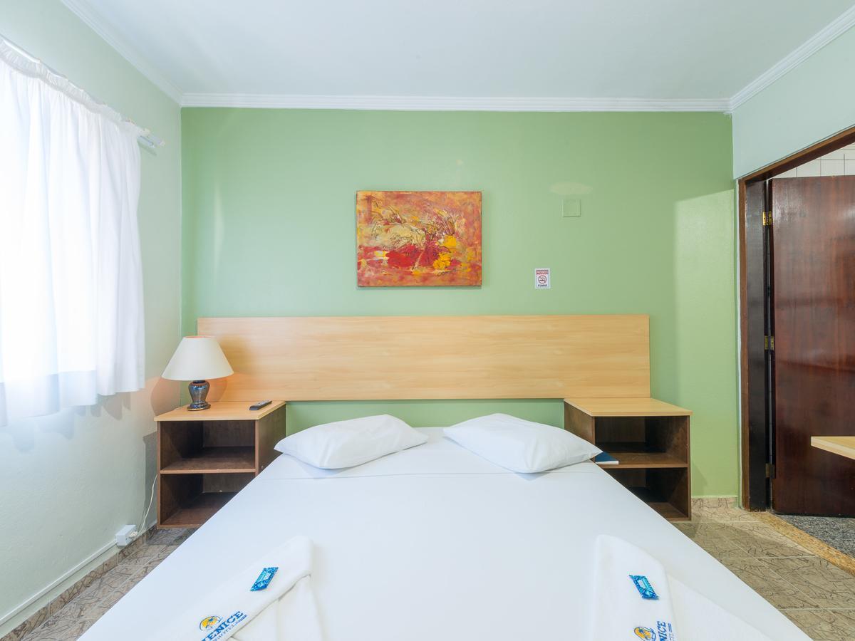 Standard Suite,636210915:JPEG
