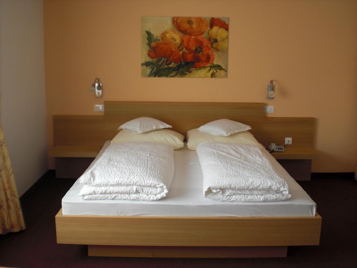 Economy Double Room,1699093475:JPEG