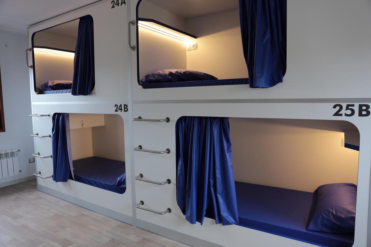 Bunk Bed Mixed Dormitory Room