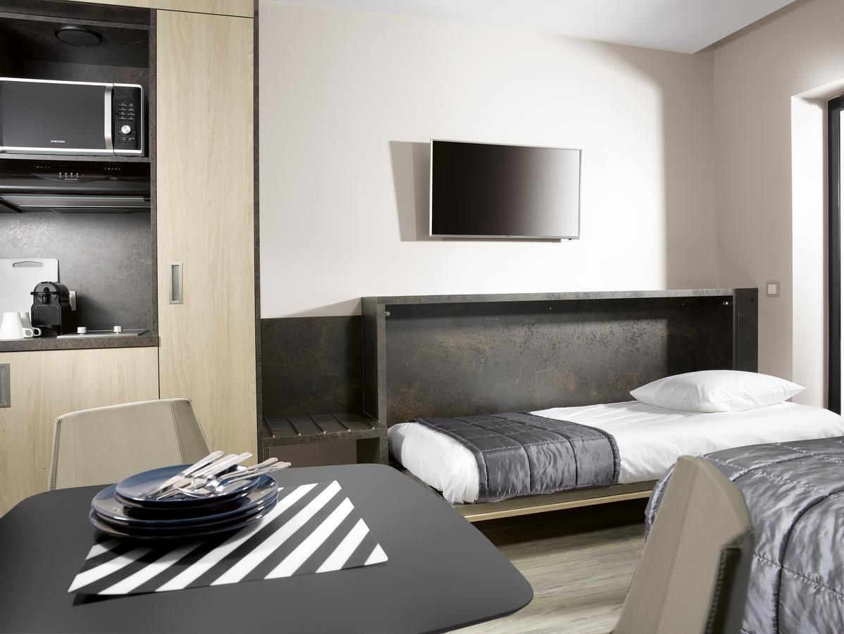 Apartment with Terrace - Triple Room