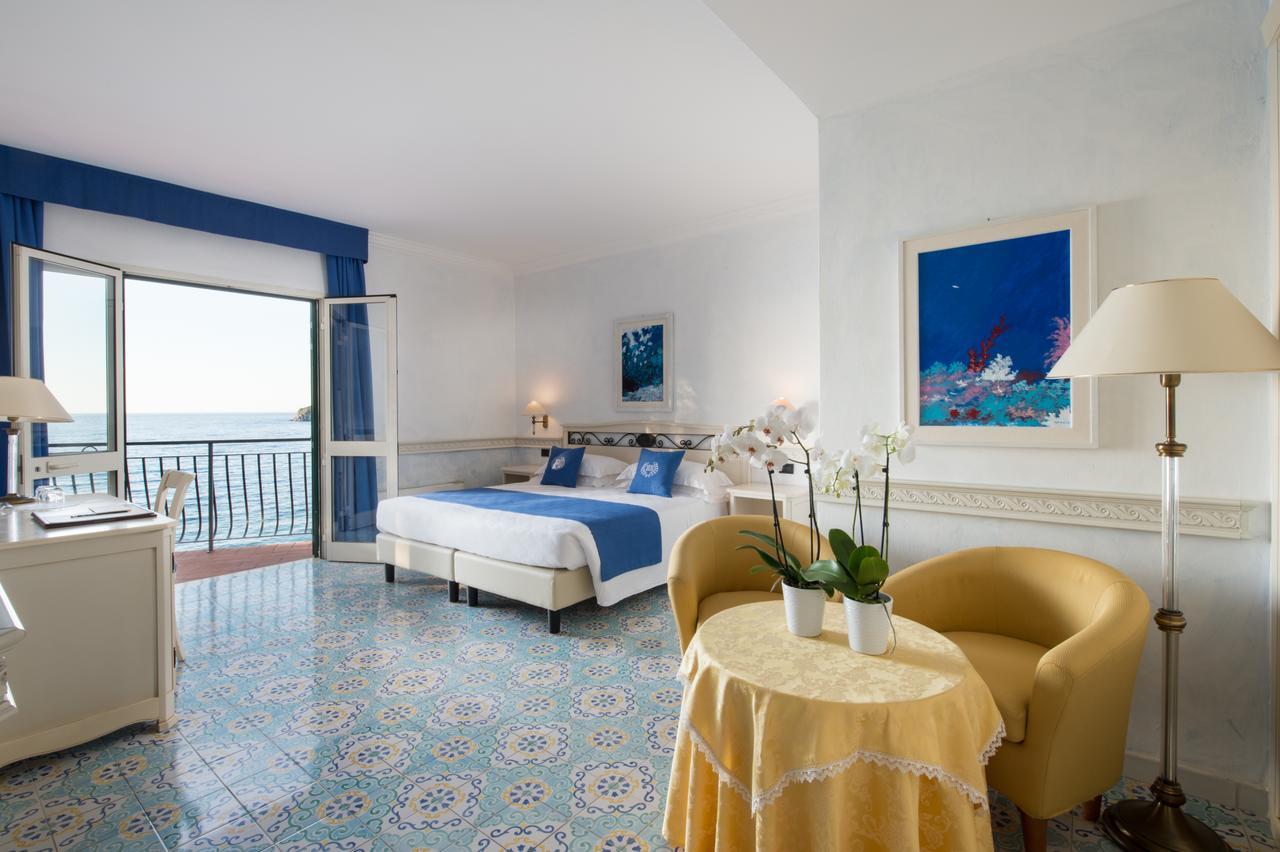 Triple Room with Sea View,943715662:JPEG