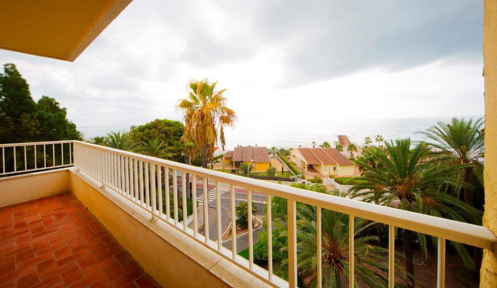 Twin Room Pool View