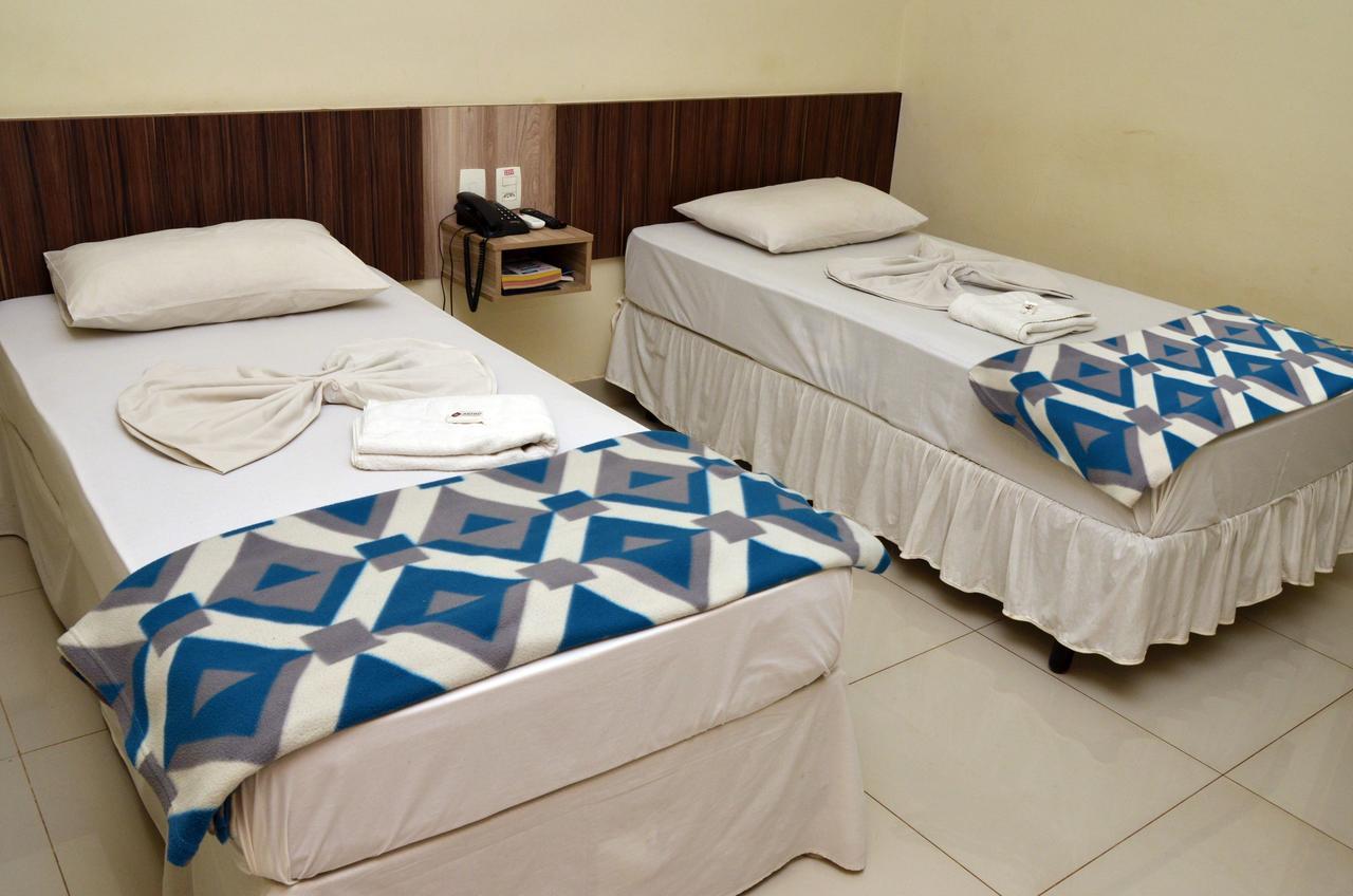 Quarto Deluxe com 2 Camas de Solteiro