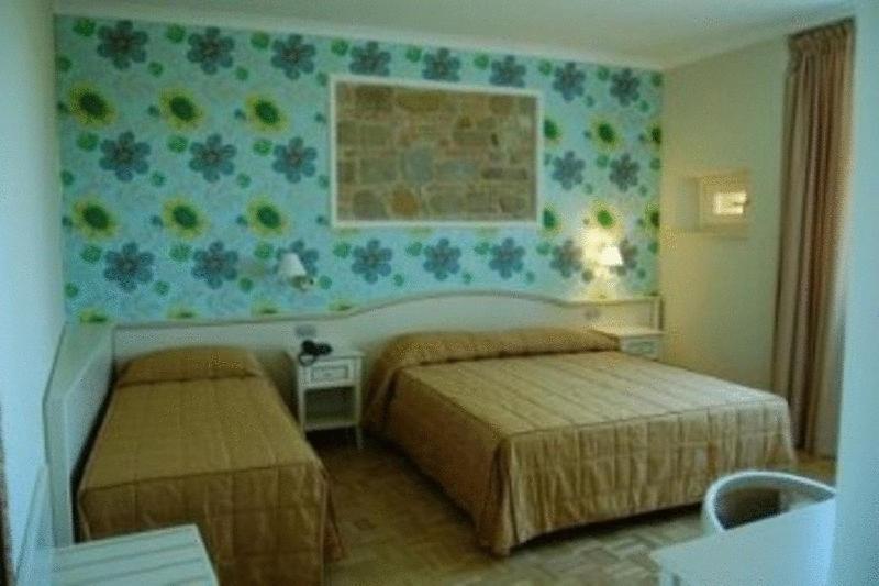 Triple Room,6647477:JPEG
