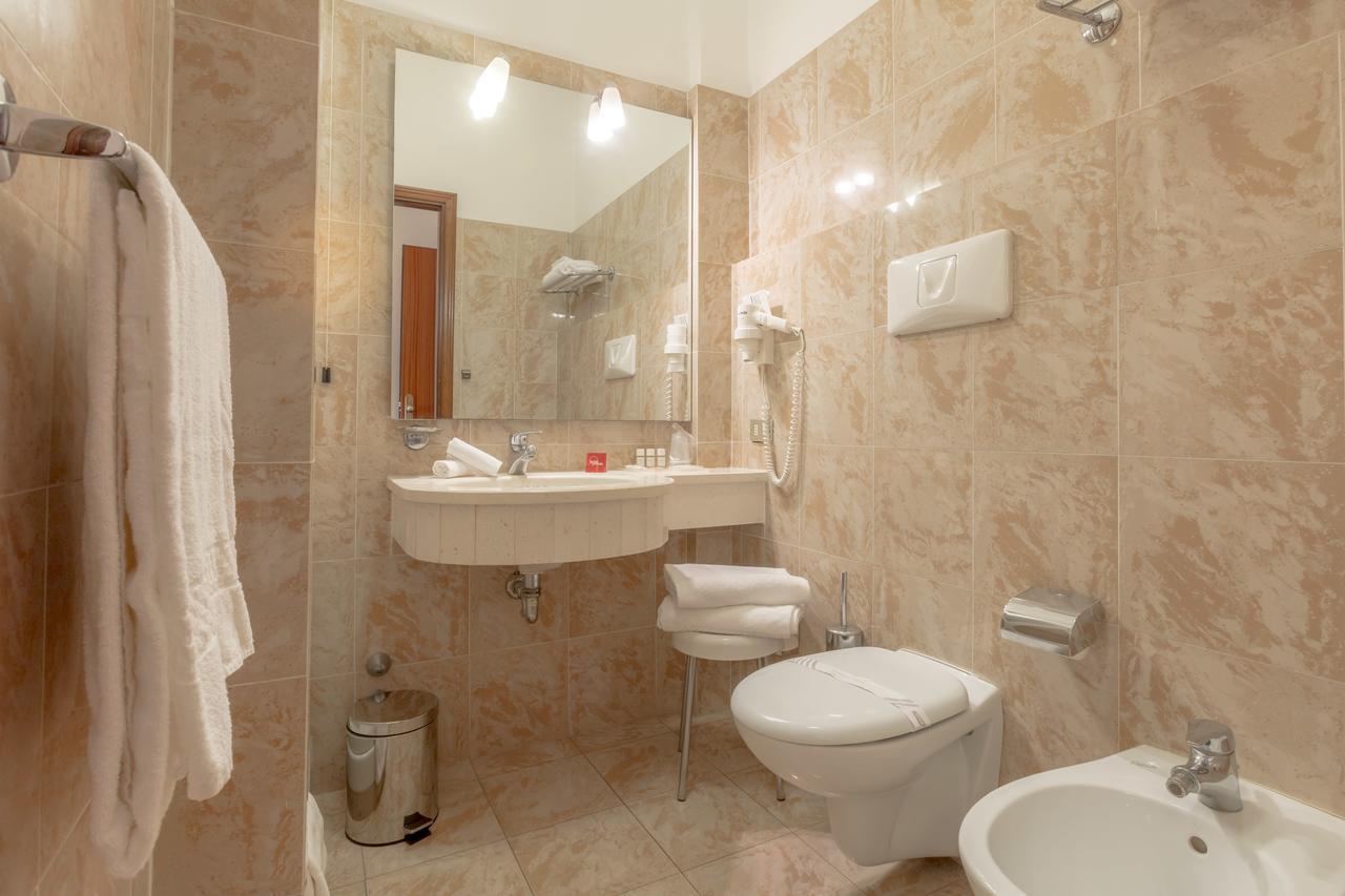 Superior Triple Room,786174762:JPEG
