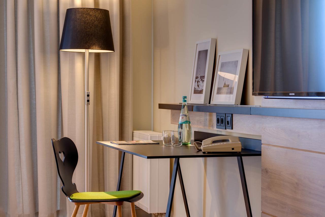 Doppelzimmer mit Balkon