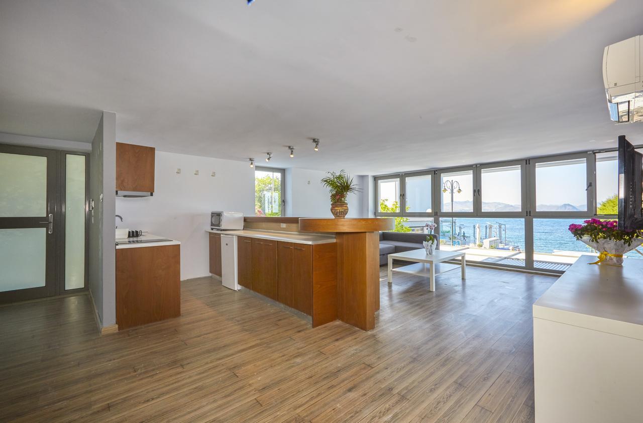 Suite met 2 Slaapkamers en Uitzicht op Zee