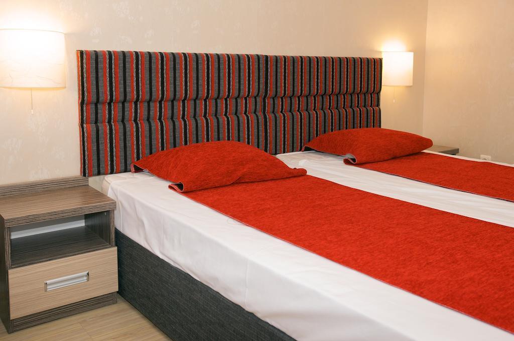 Double or Twin Room with Balcony,67926998:JPEG