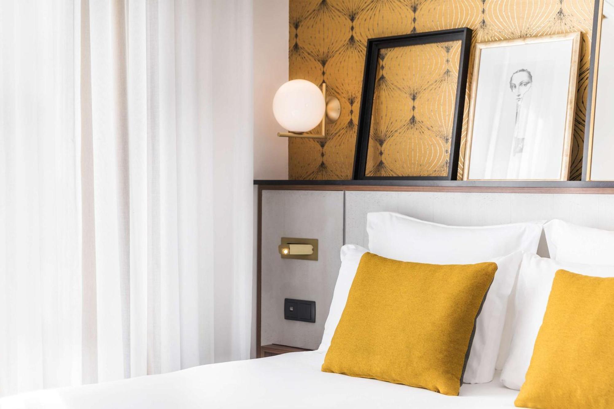 Classic Double Room with Access to Relaxation Area
