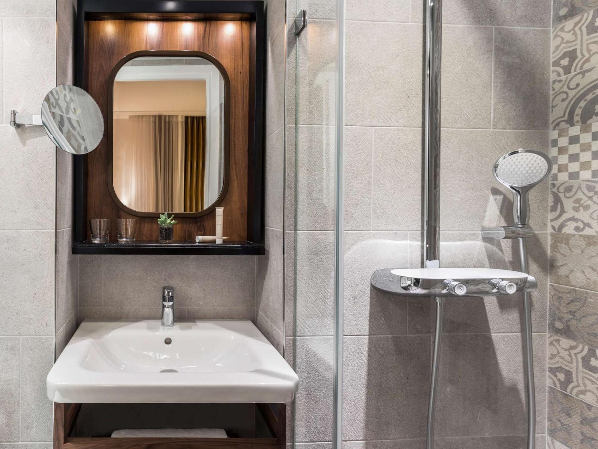 Superior Double Room with Access to Relaxation Area