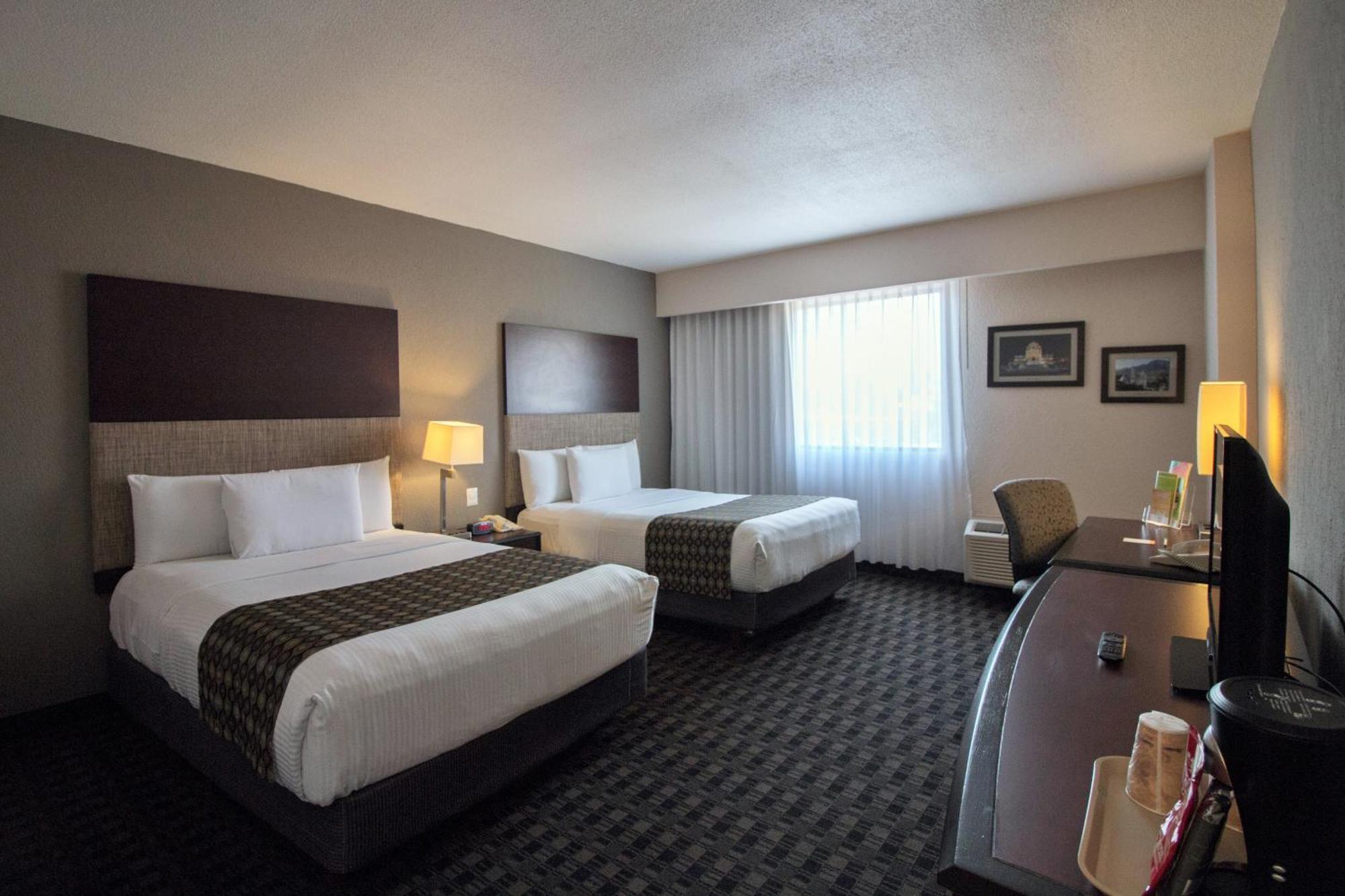 Queen Room with Two Queen Beds - Non-Smoking
