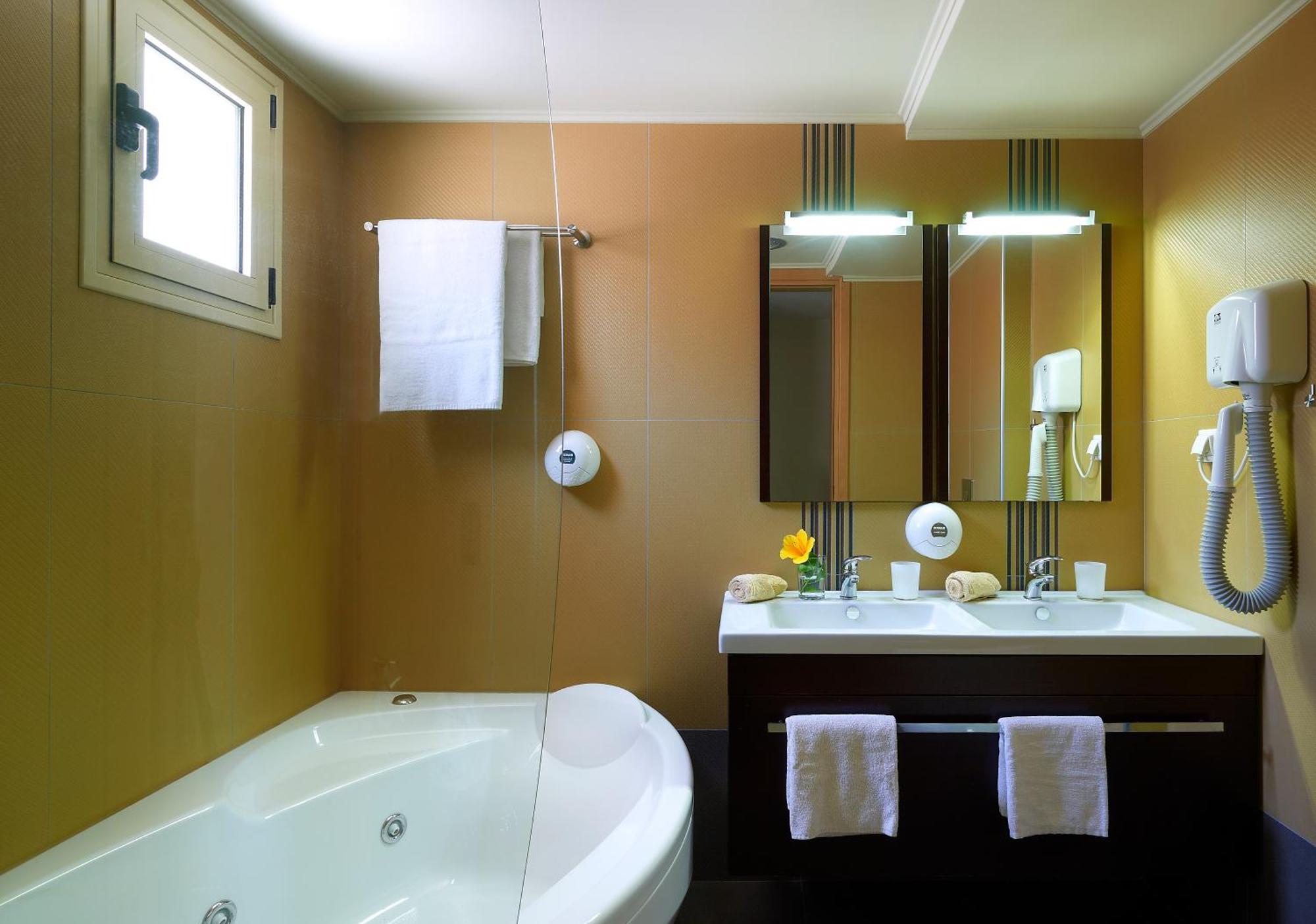 Superior Two-Bedroom Suite,692751213:JPEG