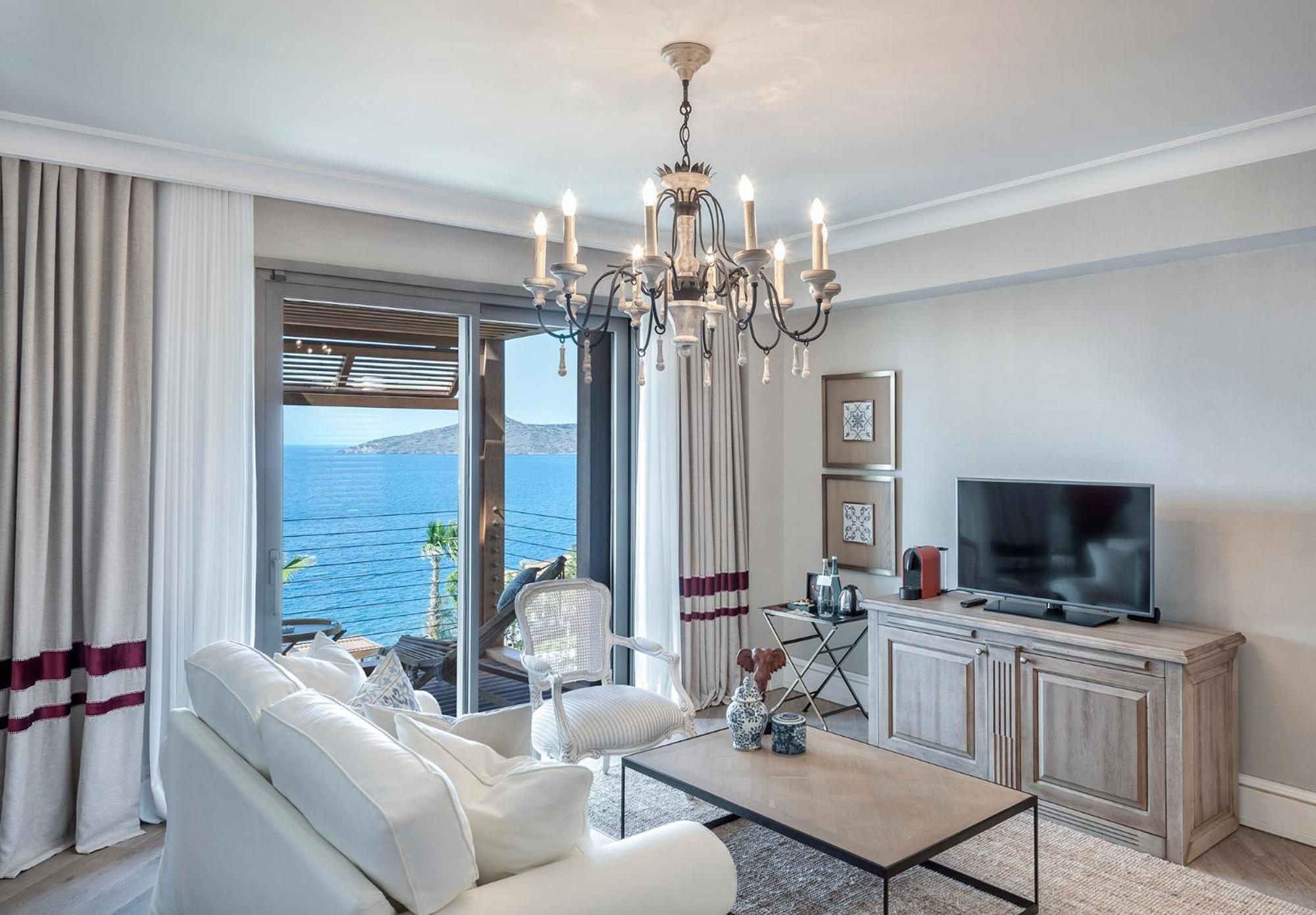 Deluxe Balcony Sea View Room