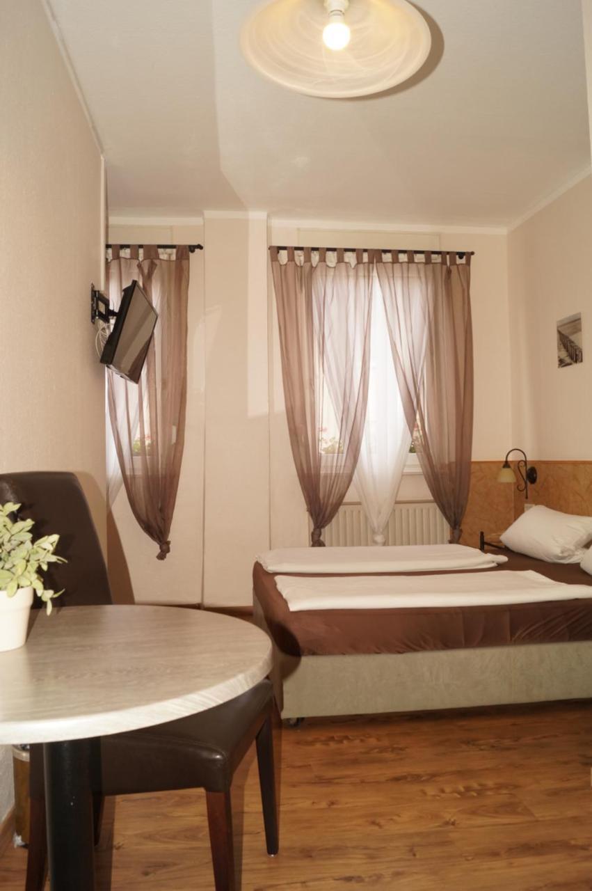 Standard Double Room,742909504:JPEG